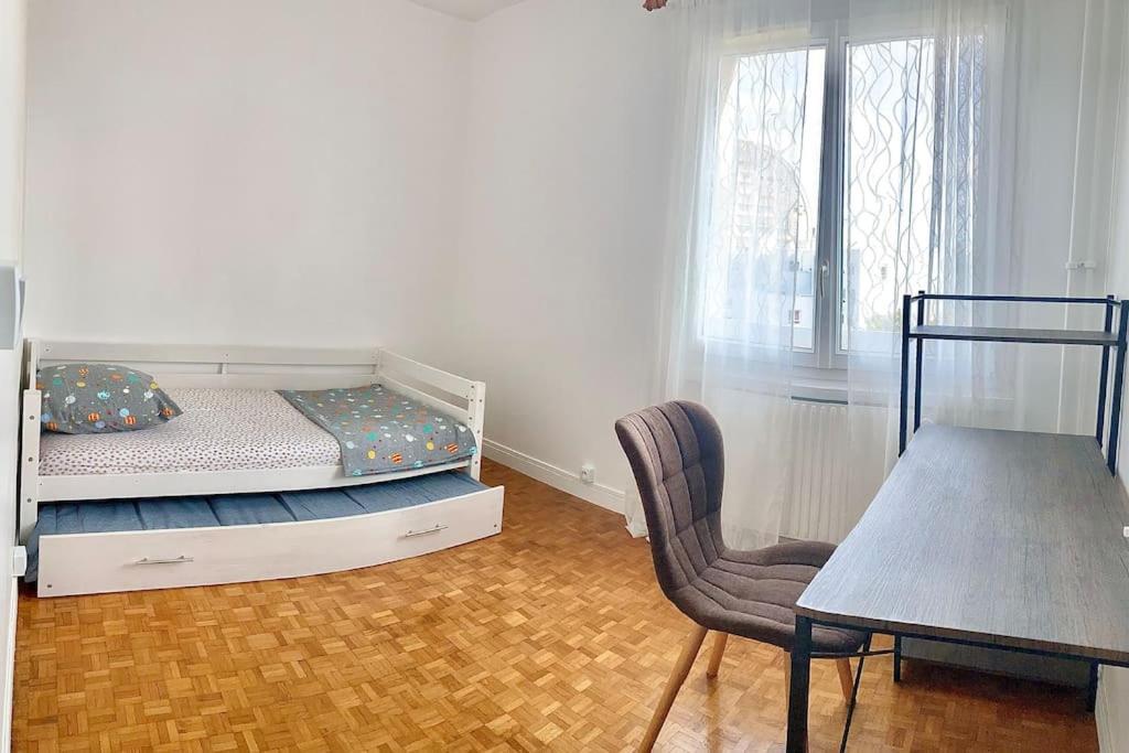 Appartement Bien Situe Noisy-le-Grand Buitenkant foto